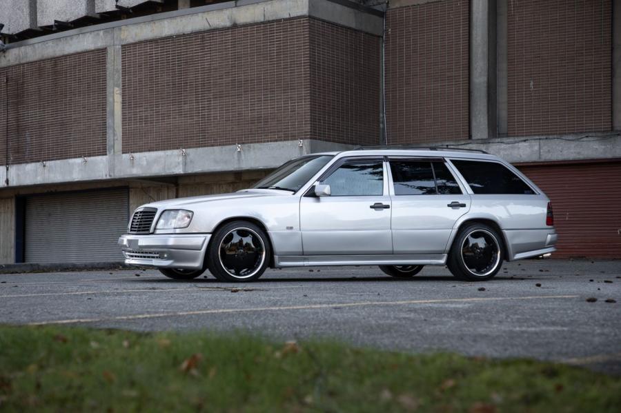  Mercedes-Benz 300 TE 4Matic (S124) 1993 года  (фото 4 из 89)
